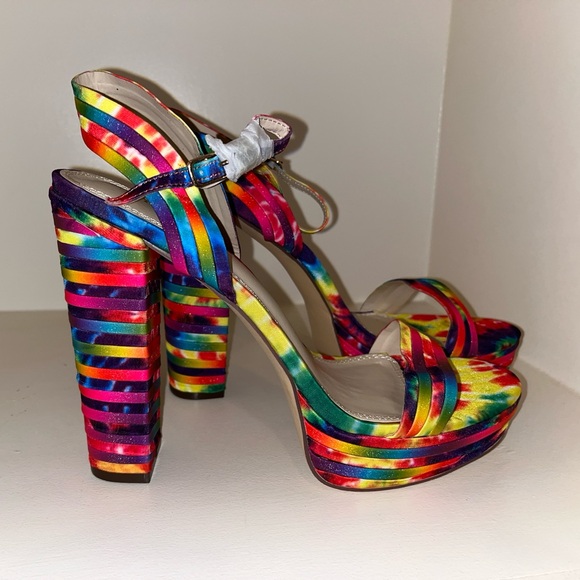 Liliana Shoes - Liliana Sz 11 rainbow platform sandals with 1-1/2” platform and 5-1/2 block